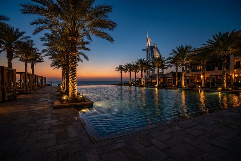 10% at Partner Hotels